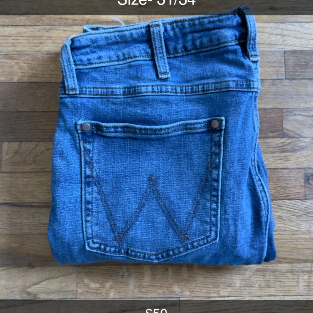 Wrangler Bell Bottom Jeans